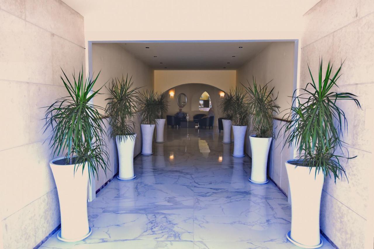 אניסאראס Ocean Heights View Hotel מראה חיצוני תמונה